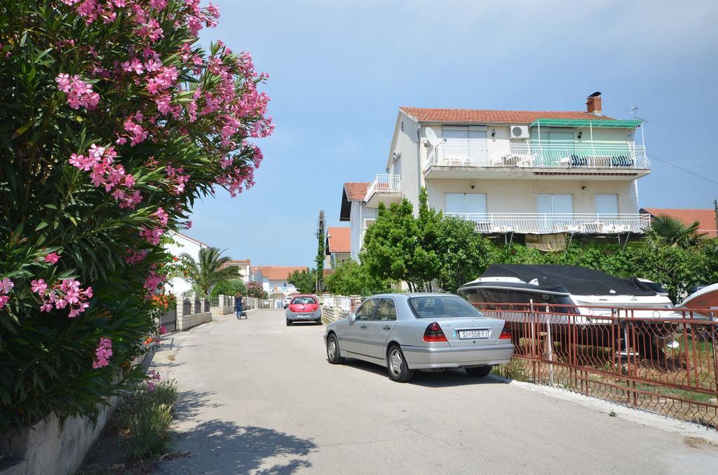 Apartments Ivan Vodice Exterior foto