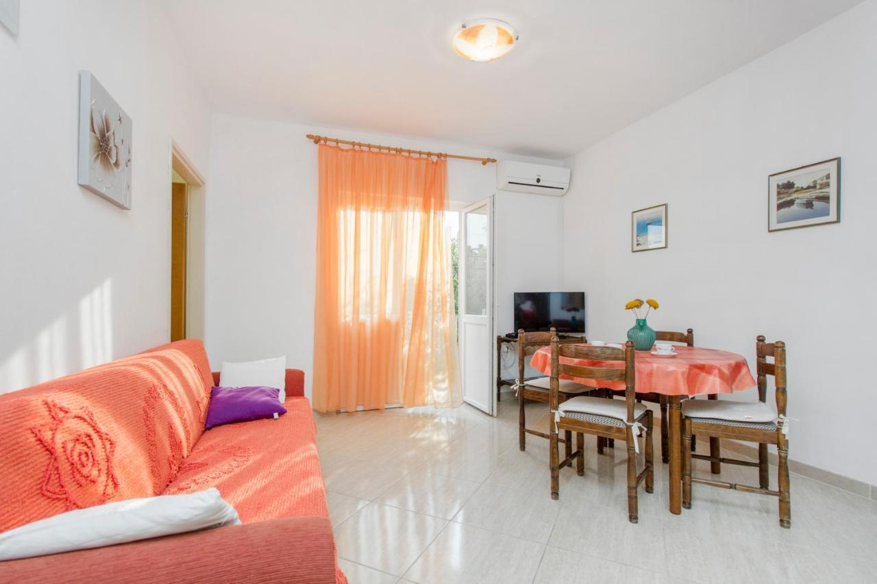 Apartments Ivan Vodice Exterior foto
