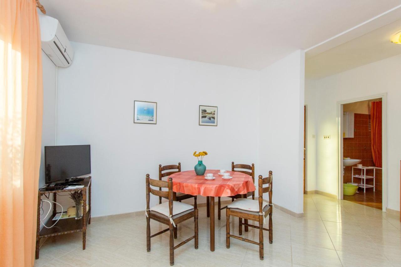 Apartments Ivan Vodice Exterior foto