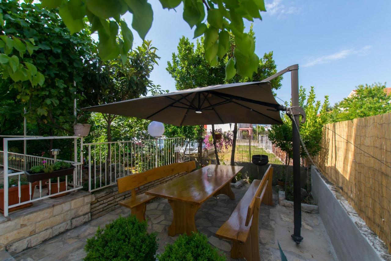 Apartments Ivan Vodice Exterior foto