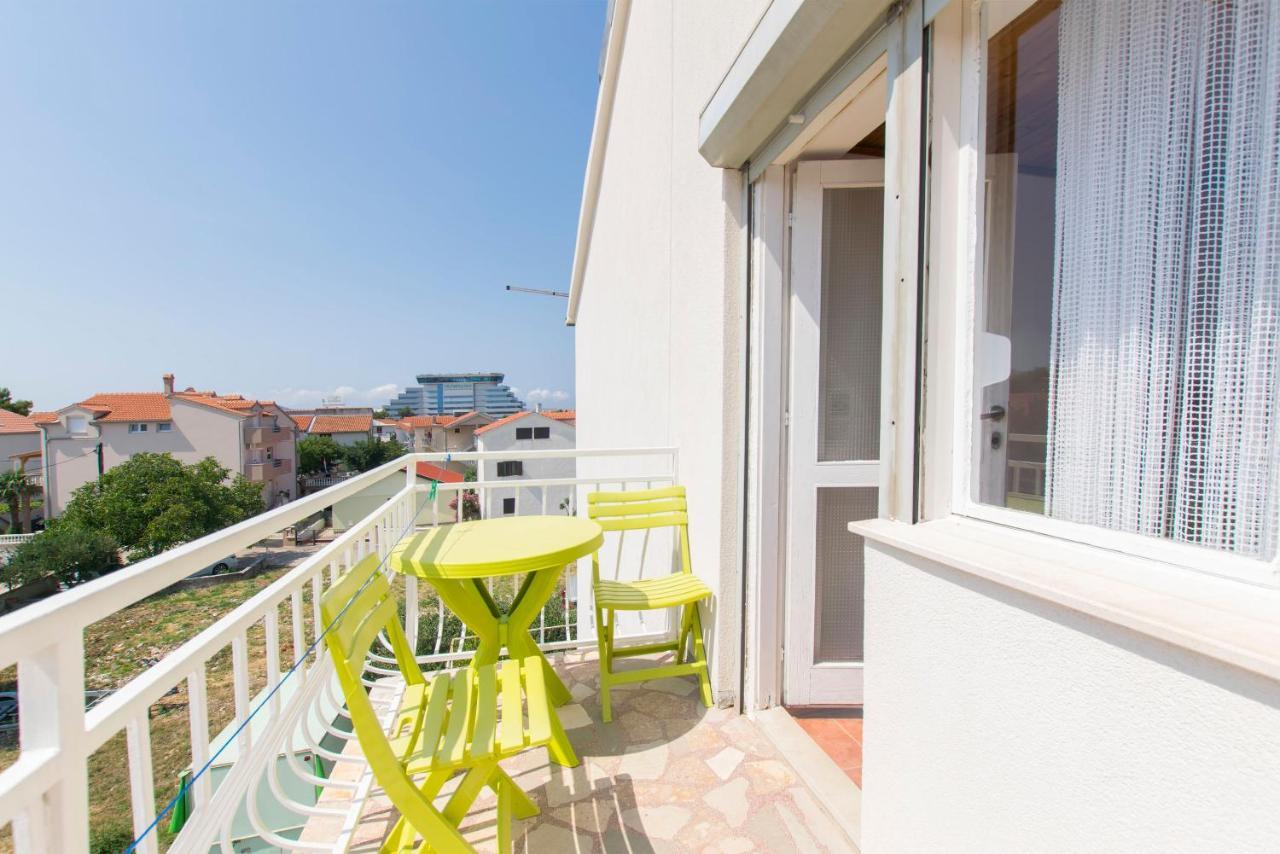 Apartments Ivan Vodice Exterior foto